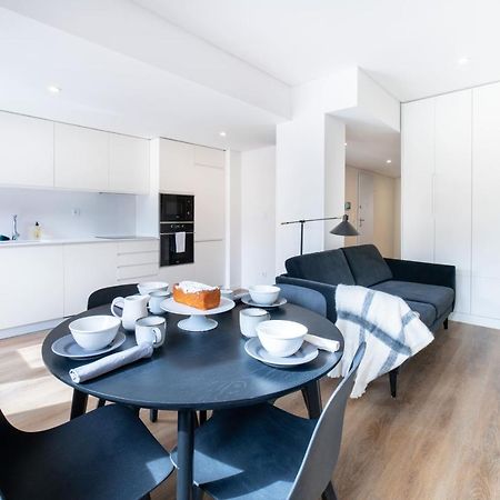 Lusiadas 53 2ºd - Beautiful Two-Bedroom Apartment Lisboa Екстериор снимка