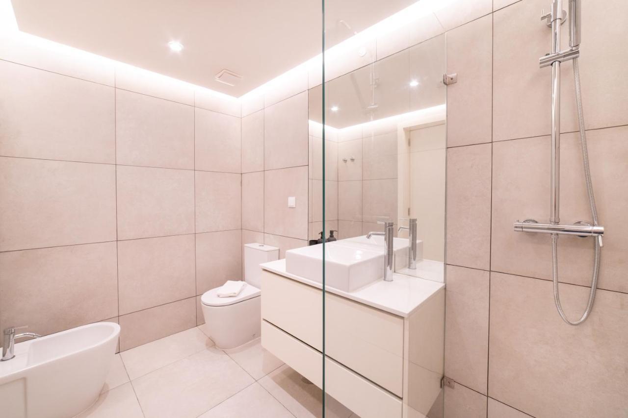 Lusiadas 53 2ºd - Beautiful Two-Bedroom Apartment Lisboa Екстериор снимка