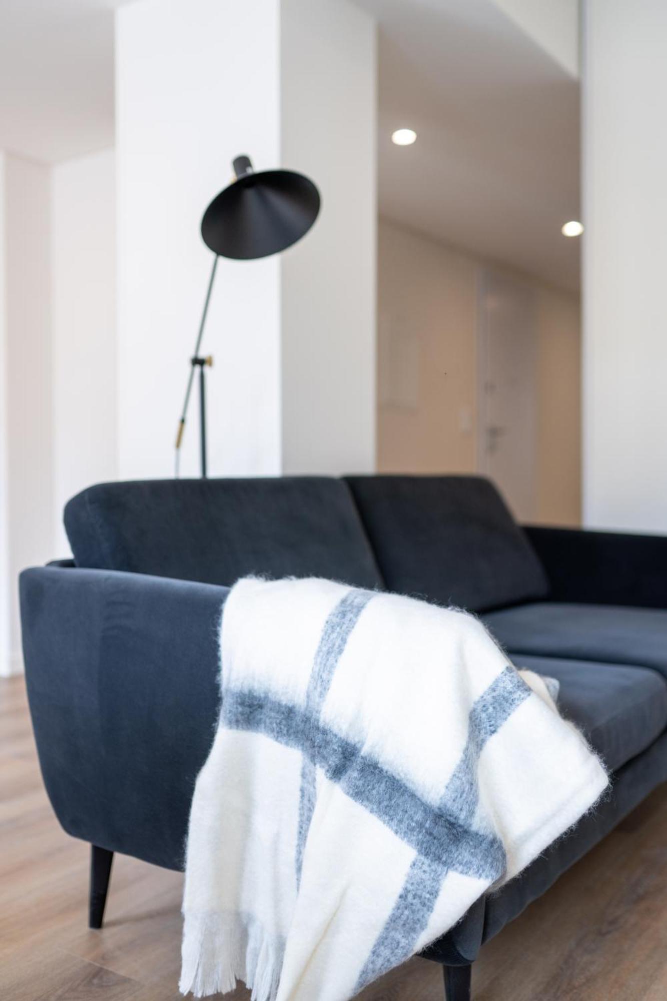 Lusiadas 53 2ºd - Beautiful Two-Bedroom Apartment Lisboa Екстериор снимка